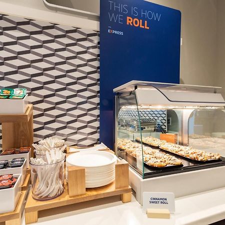 Holiday Inn Express Rochester Hills By Ihg Ngoại thất bức ảnh
