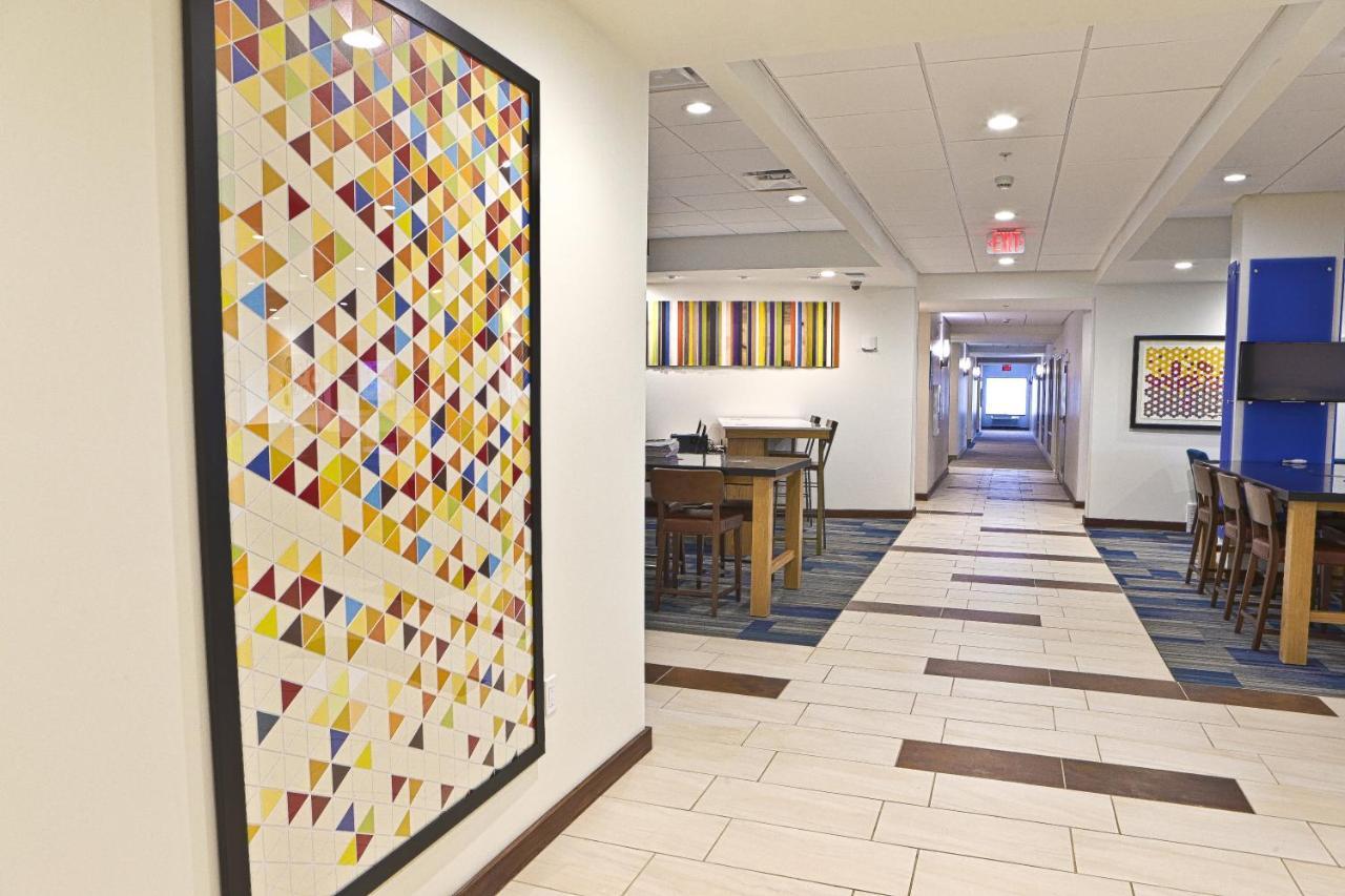 Holiday Inn Express Rochester Hills By Ihg Ngoại thất bức ảnh