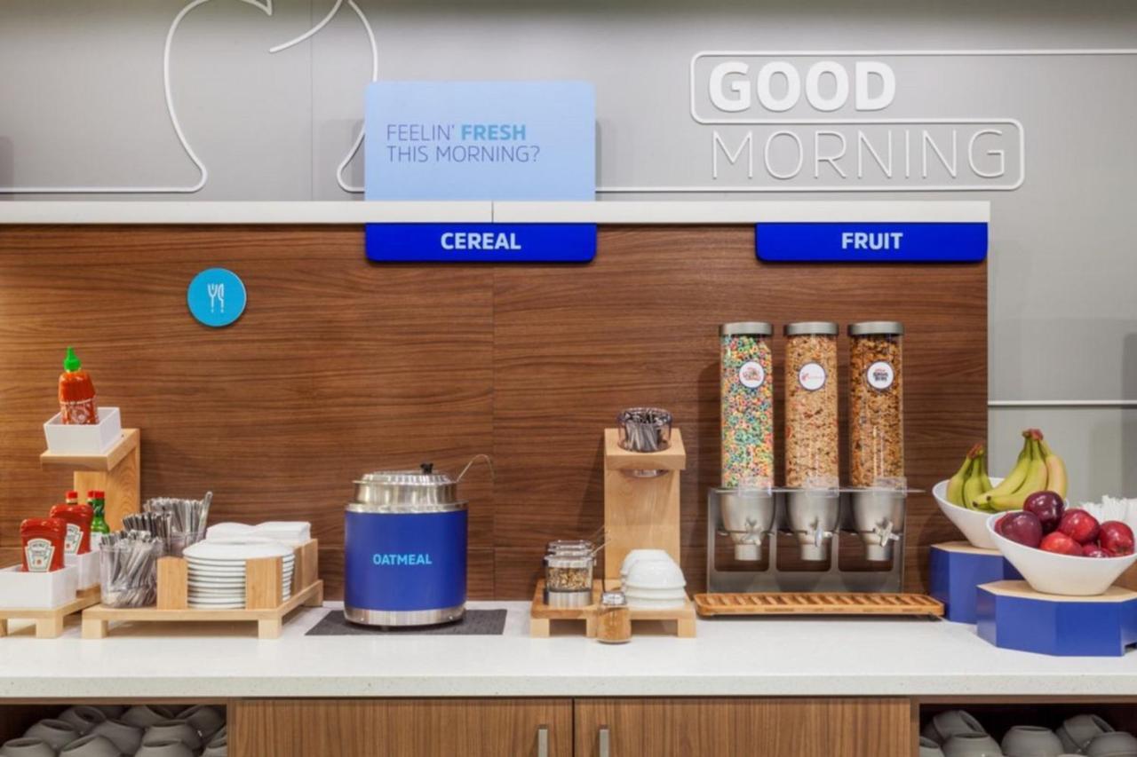 Holiday Inn Express Rochester Hills By Ihg Ngoại thất bức ảnh